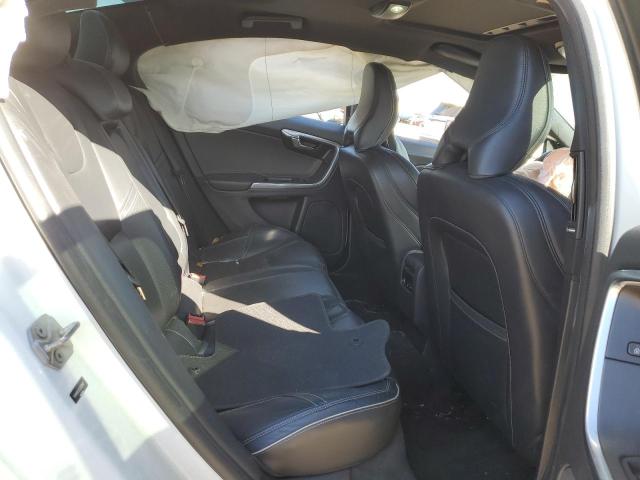 2016 VOLVO S60 POLEST YV149MTS7G2412467
