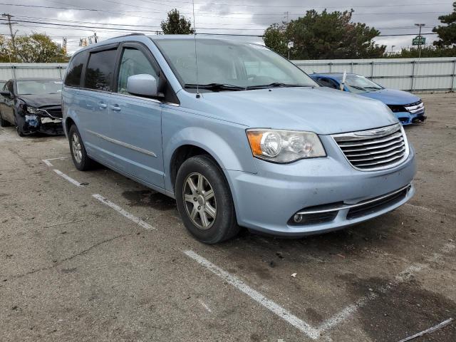 Salvage cars for sale from Copart Moraine, OH: 2013 Chrysler Town & Country