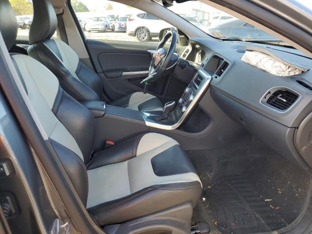 2016 VOLVO S60 CROSS YV4612UM6G2000483