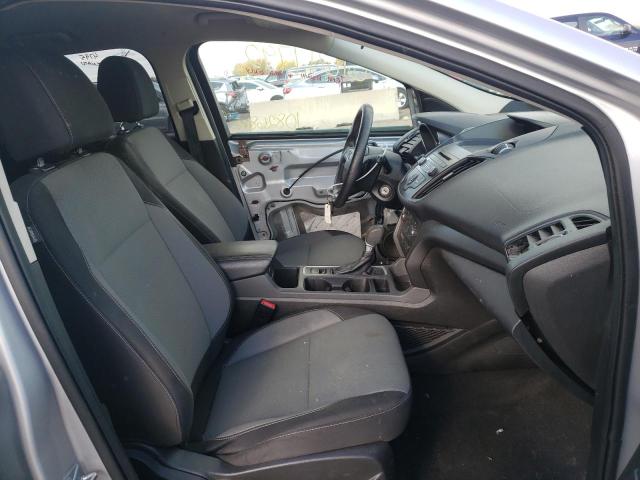 VIN: 1FMCU0GD8HUC74556 Auction: COPART Lot: 61647792 Location: IL - CHICAGO NORTH 1FMCU0GD8HUC74556 FORD ESCAPE 2017 SILVER Photo 5