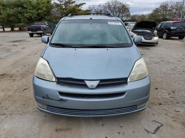 Toyota Sienna 2005 3 3