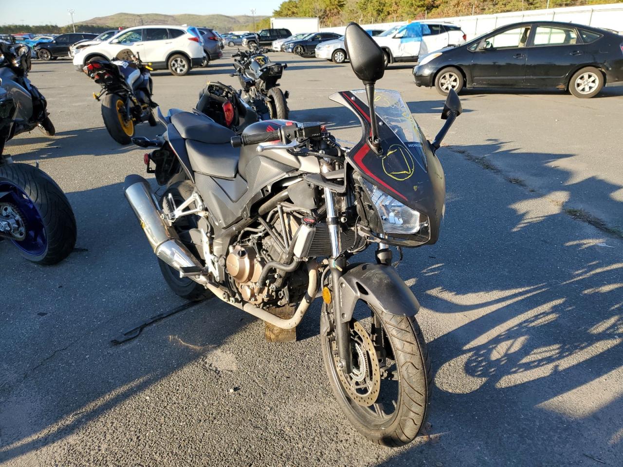 MLHNC5155M5700333 HONDA CBR300 RA 2021
