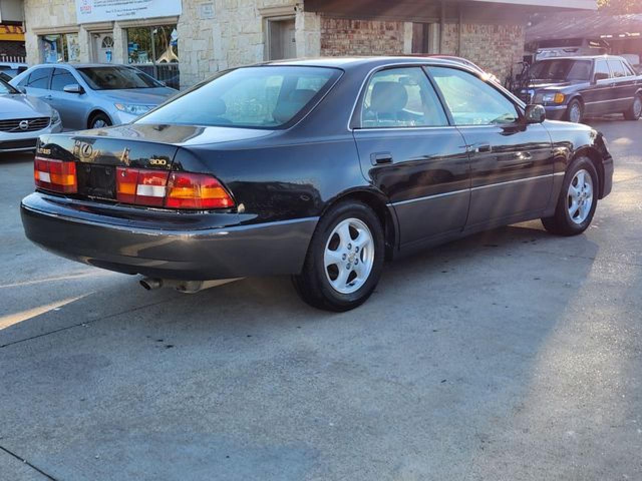 1999 Lexus Es 300 VIN: JT8BF28GXX5067429 Lot: 64364482