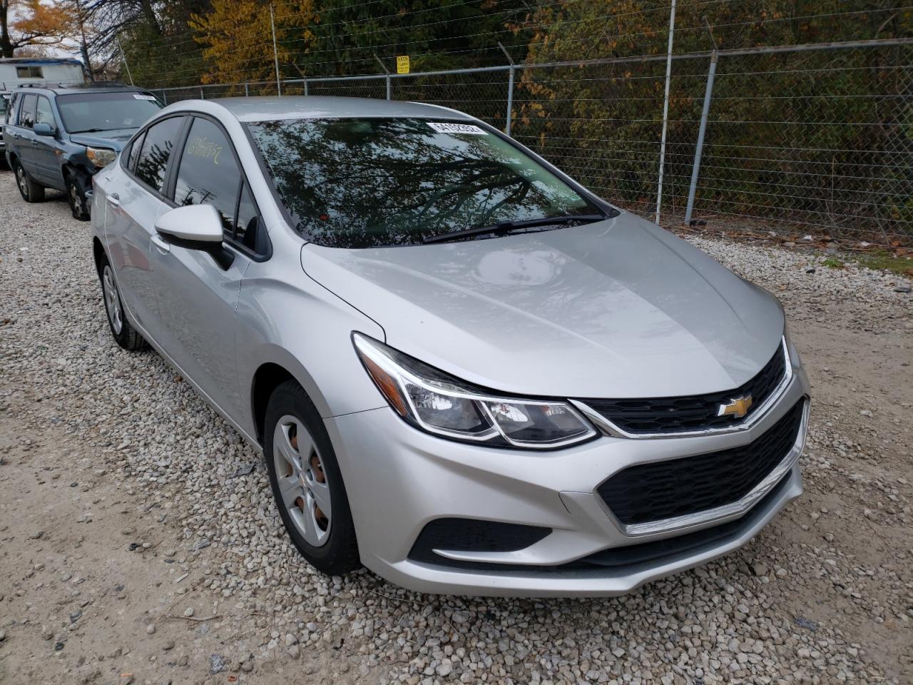 1G1BC5SM1J7169636 CHEVROLET CRUZE LS 2018