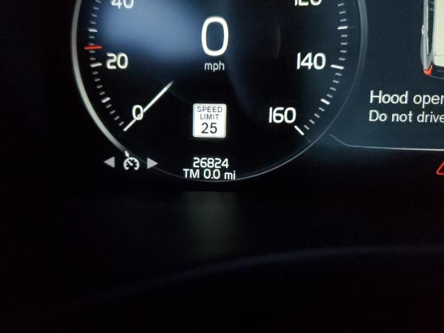 2018 VOLVO XC60 T5 LYV102RK8JB096551
