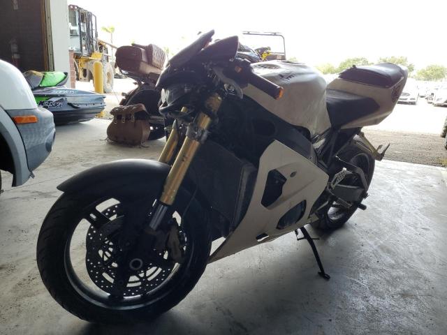 2011 SUZUKI 1100 - JS1GR7JA442102488