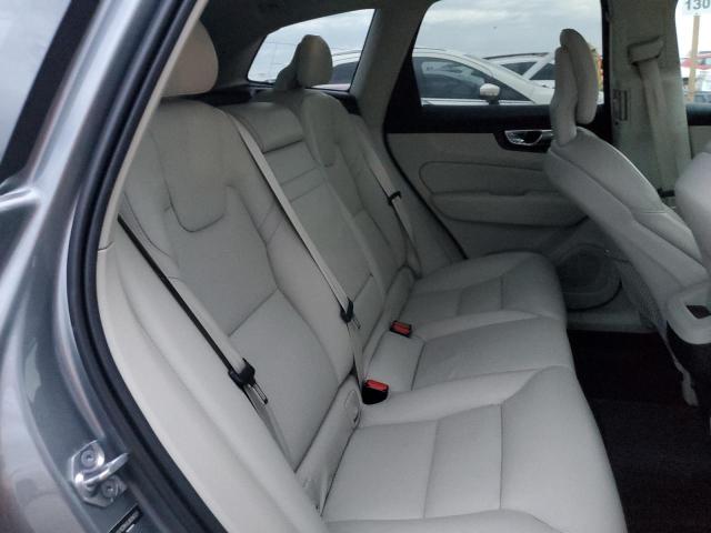 2018 VOLVO XC60 T5 LYV102RK8JB096551