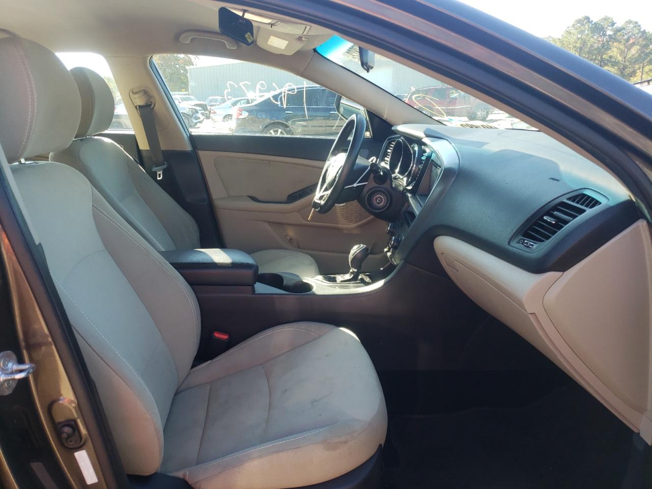 2012 Kia Optima - Image 5