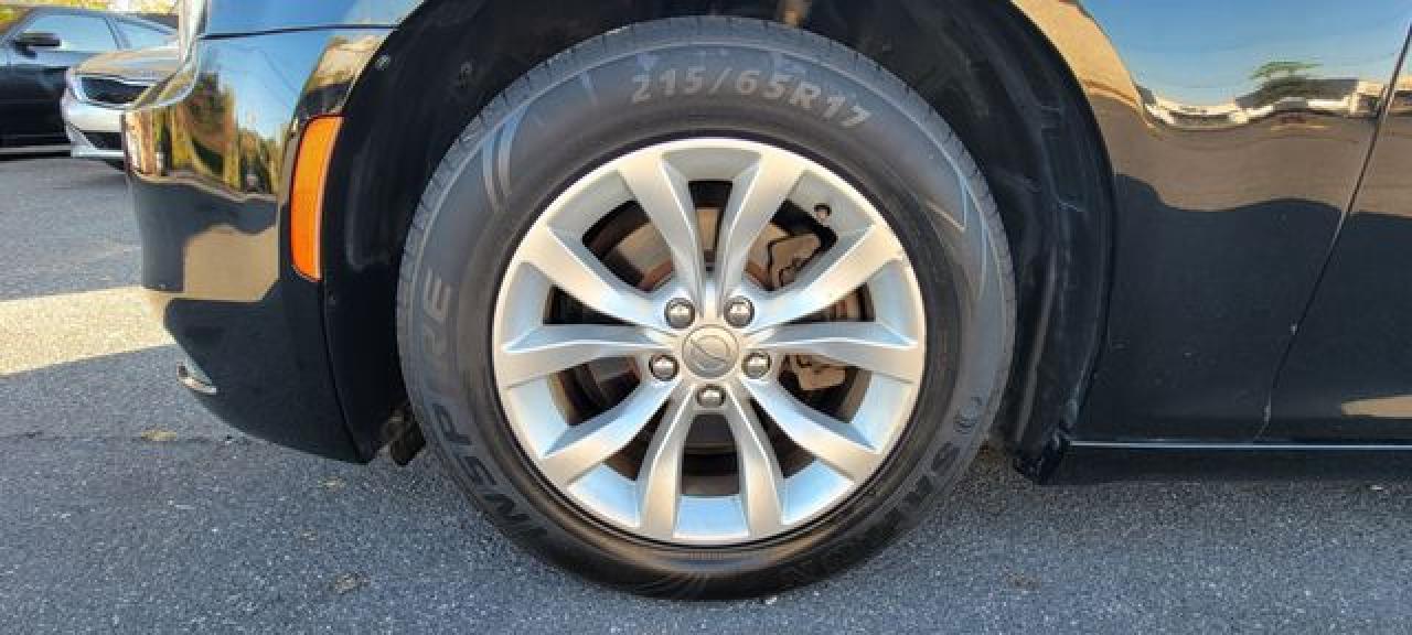 2015 Chrysler 300 Limited VIN: 2C3CCAAG4FH807202 Lot: 64553312