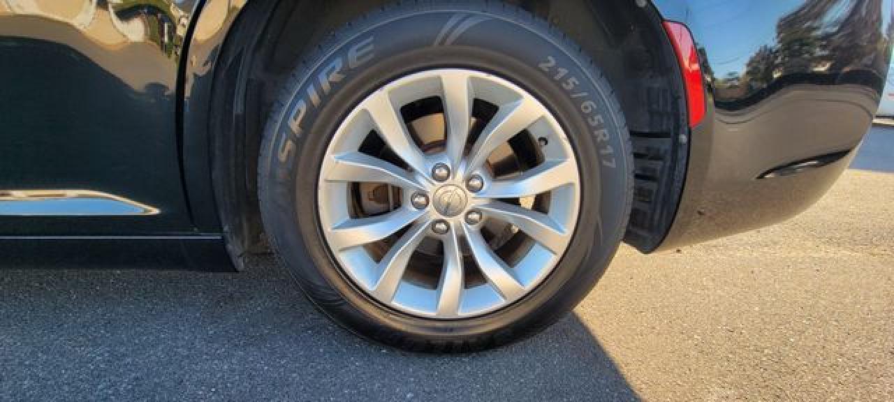 2015 Chrysler 300 Limited VIN: 2C3CCAAG4FH807202 Lot: 64553312