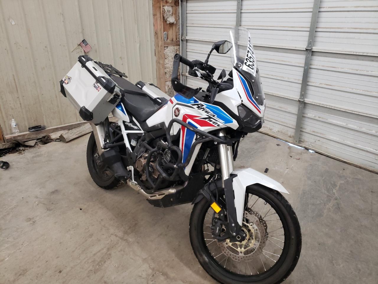 JH2SD1003MK100081 HONDA CRF1100 D 2021
