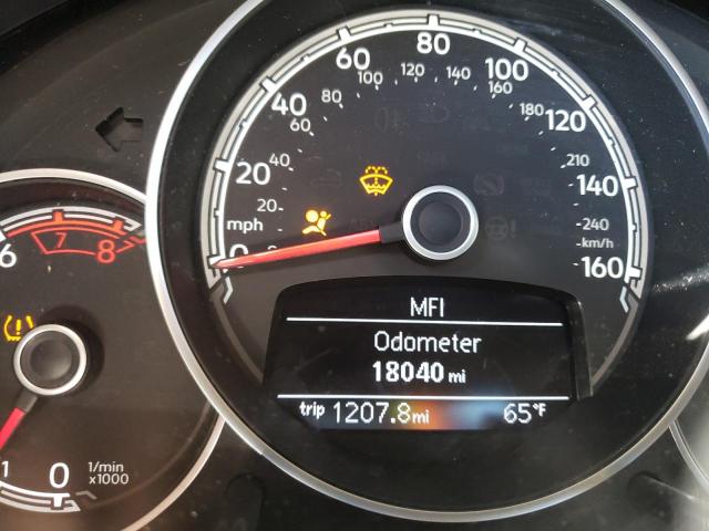 2018 VOLKSWAGEN BEETLE SE 3VWJD7AT5JM714230