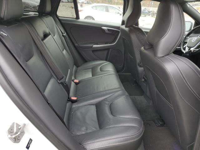2015 VOLVO V60 PREMIE YV1612SC1F1197378