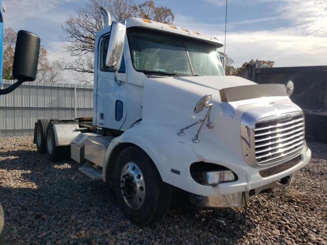 Salvage cars for sale from Copart Avon, MN: 2007 Freightliner Columbia 1