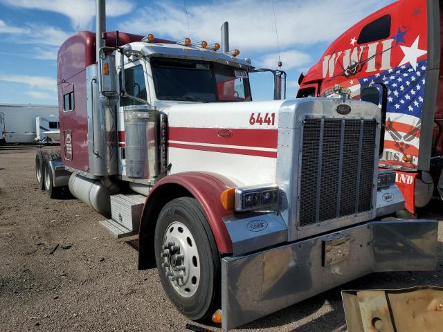 Peterbilt 379 с американским флагом