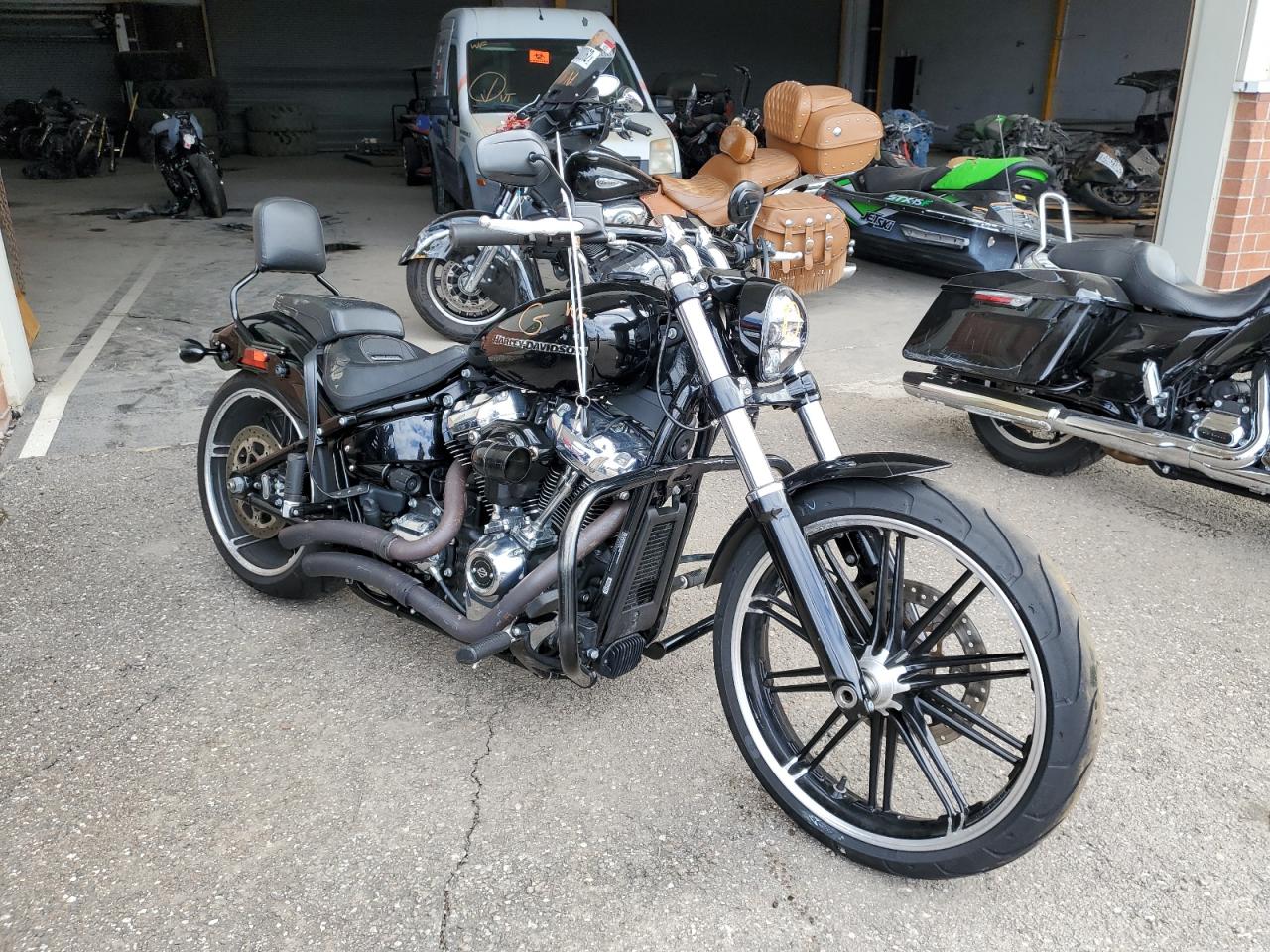 1HD1YHK1XLB047836 HARLEY-DAVIDSON FXBRS 2020