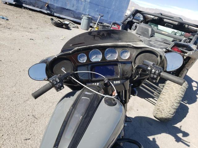 2022 HARLEY-DAVIDSON FLHXST - 1HD1ABL10NB657294