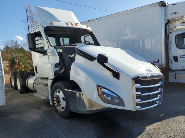 Salvage cars for sale from Copart Lyman, ME: 2019 Freightliner Tractor