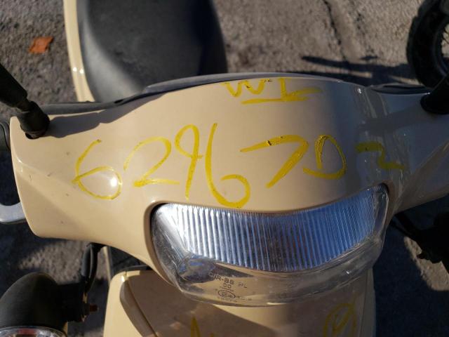 2017 VESPA SCOOTER RFGBS1D01HXAE0430