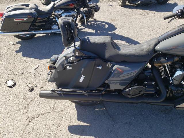 2022 HARLEY-DAVIDSON FLHXST - 1HD1ABL10NB657294