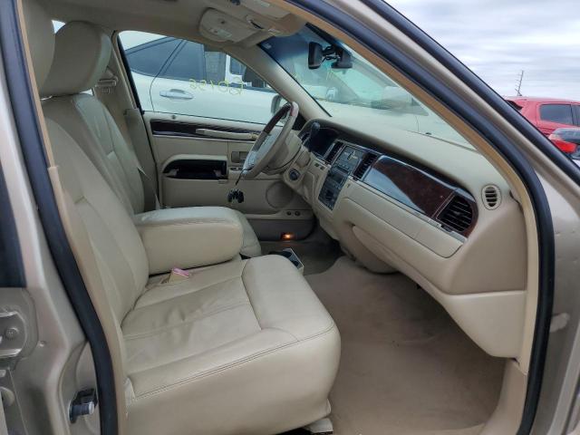 2LNBL8CV9BX755167 Lincoln TOWNCAR