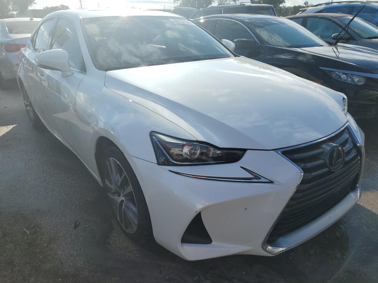 JTHBA1D26J5075277 LEXUS IS 2018