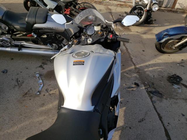 2018 YAMAHA YZFR6 C JYARJ28YXJA001562