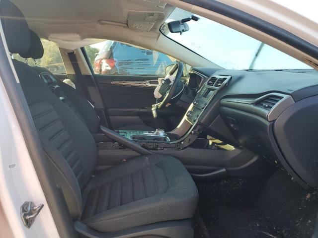 VIN: 3FA6P0LUXHR314079 Auction: COPART Lot: 61633632 Location: GA - TIFTON 3FA6P0LUXHR314079 FORD FUSION 2017 WHITE Photo 5