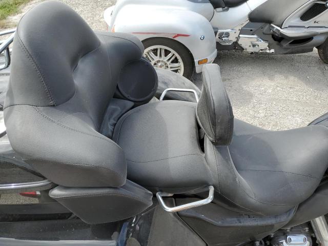 2021 HARLEY-DAVIDSON FLHTCUTG 1HD1MAF11MB856480