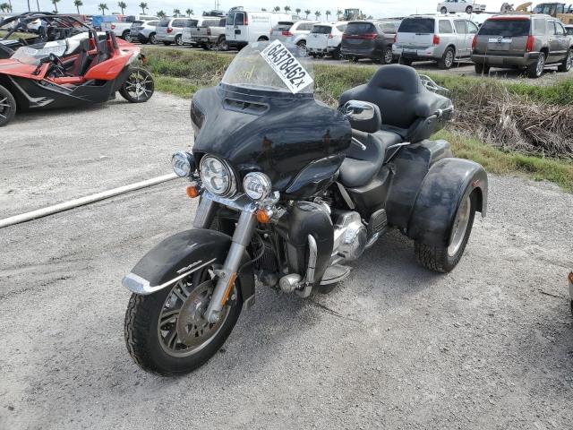 2021 HARLEY-DAVIDSON FLHTCUTG 1HD1MAF11MB856480