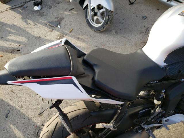 2018 YAMAHA YZFR6 C JYARJ28YXJA001562