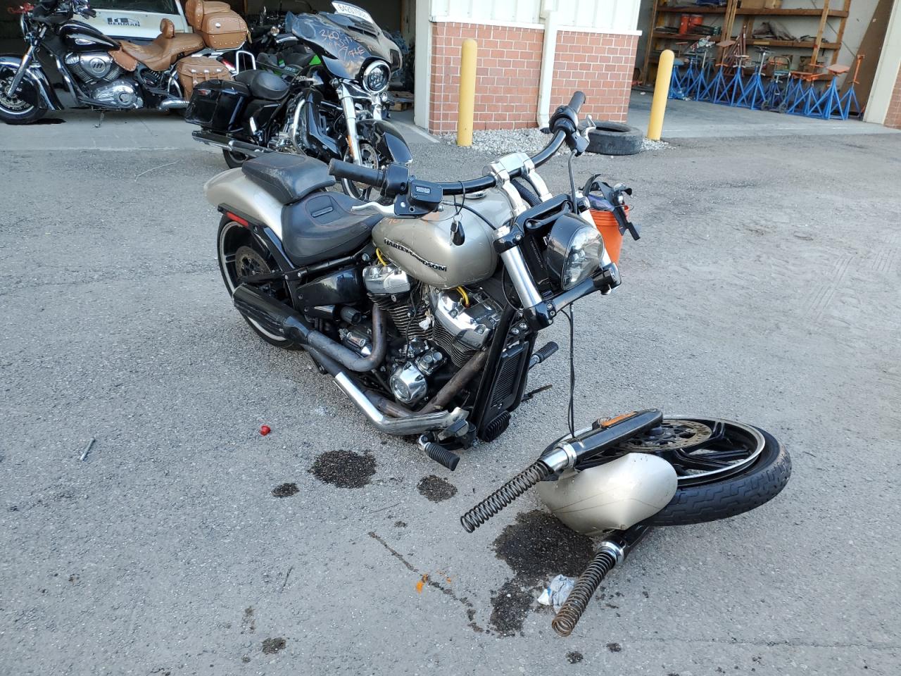 1HD1YEJ12JC030178 HARLEY-DAVIDSON FXBR BREAK 2018