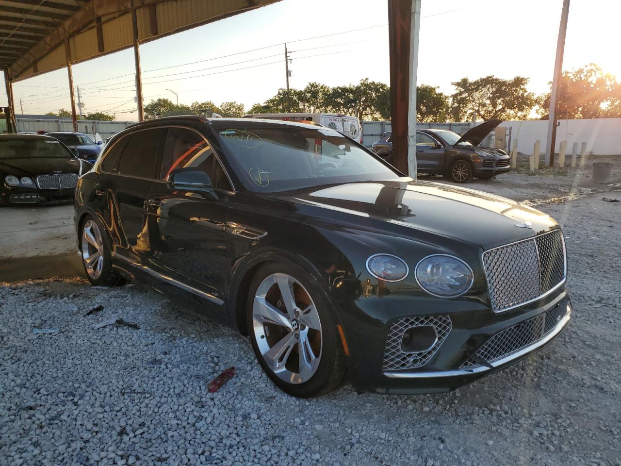 SJAAM2ZV7MC036101 BENTLEY BENTAYGA 2021