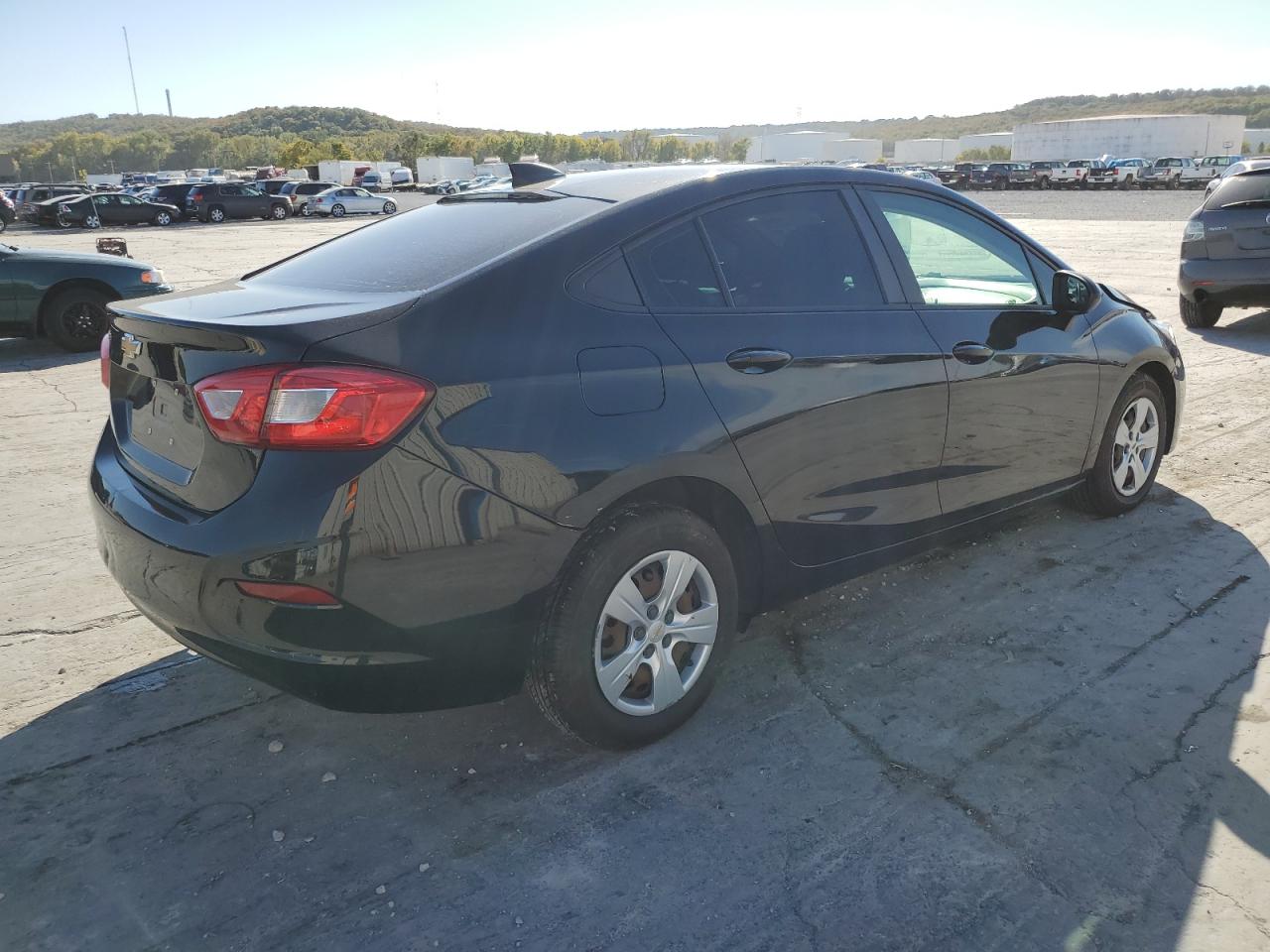1G1BC5SM1J7183889 CHEVROLET CRUZE 2018