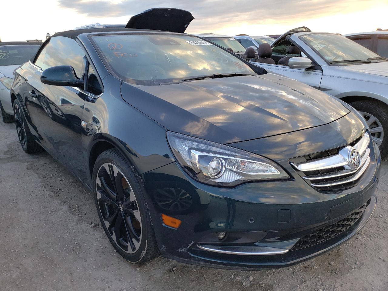 W04WJ3N5XJG049643 BUICK CASCADA SP 2018