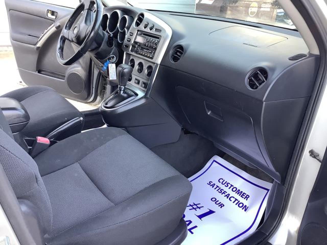 2004 Toyota Corolla Matrix Base VIN: 2T1LR32E84C317680 Lot: 64907792