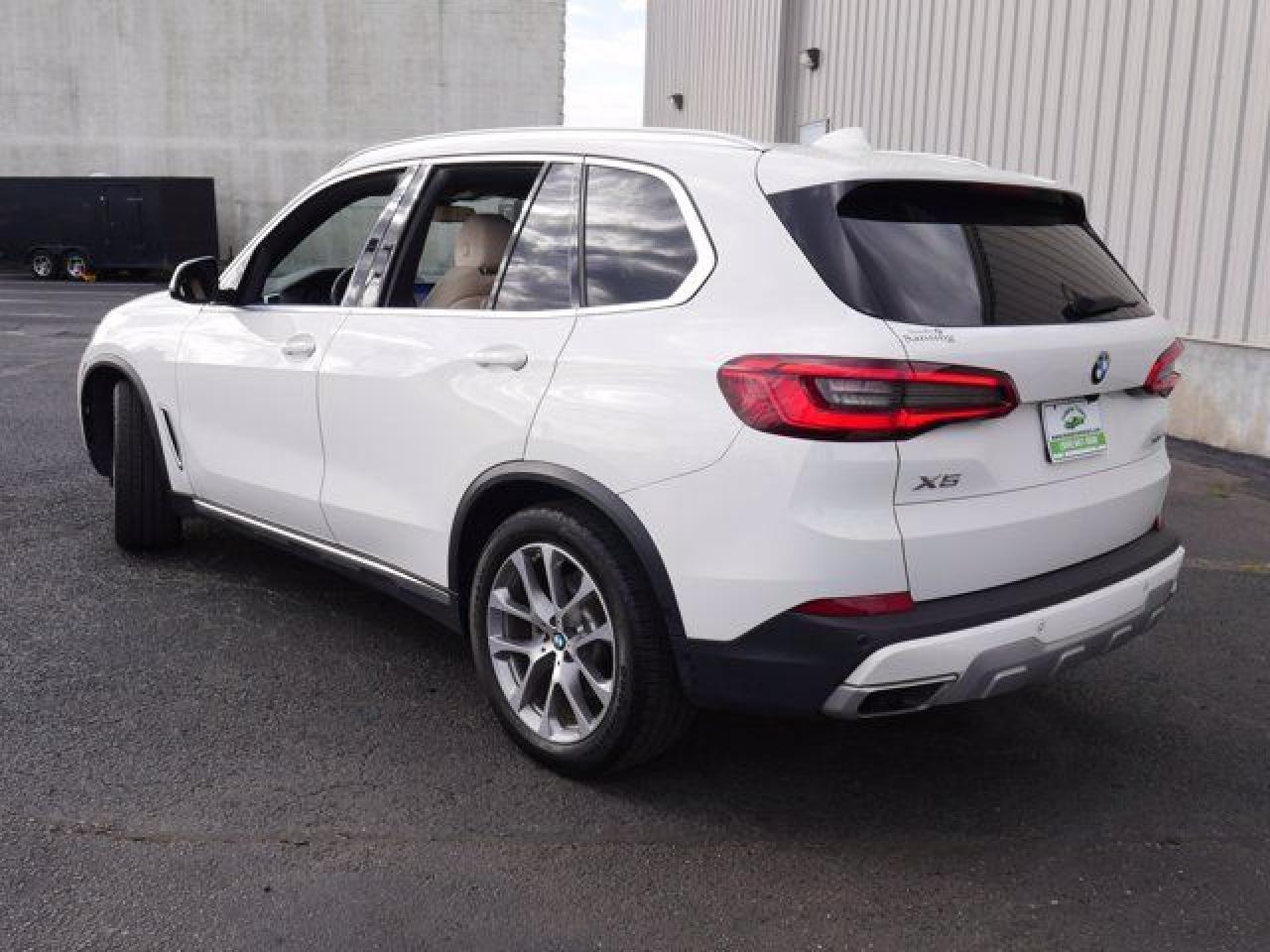 5UXCR6C57KLL06299 2019 BMW X5 xDrive40I