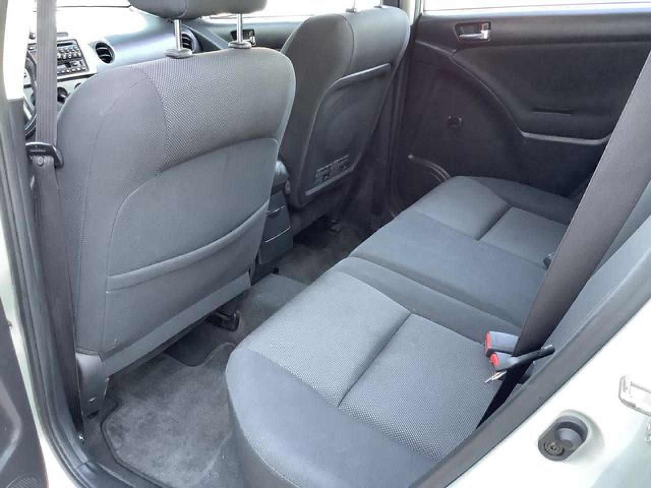 2004 Toyota Corolla Matrix Base VIN: 2T1LR32E84C317680 Lot: 64907792