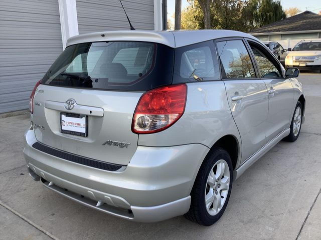 2004 Toyota Corolla Matrix Base VIN: 2T1LR32E84C317680 Lot: 64907792