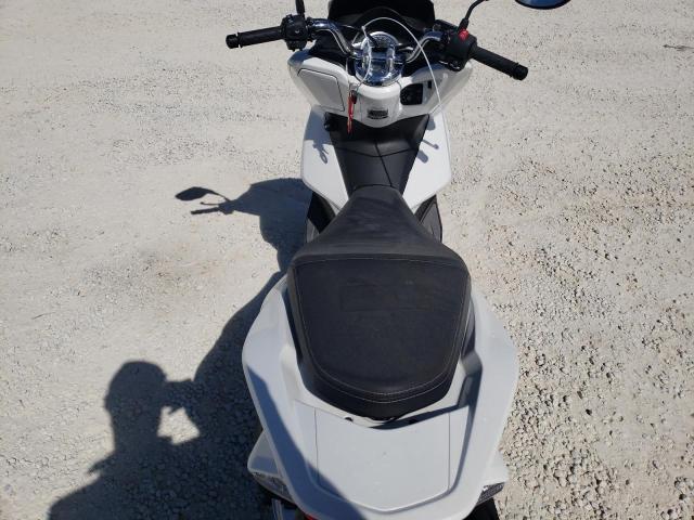 2018 HONDA PCX 150 RLHKF1803JY300779