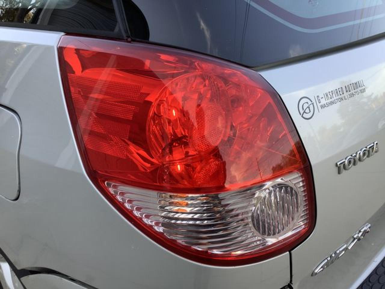 2004 Toyota Corolla Matrix Base VIN: 2T1LR32E84C317680 Lot: 64907792