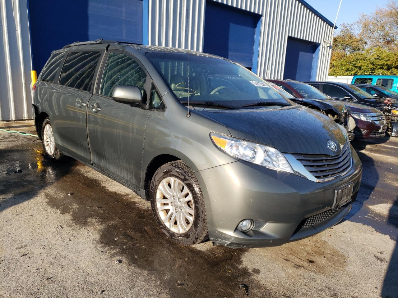 Toyota Sienna 2013