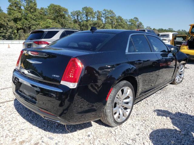 VIN 2C3CCAAGXJH228854 2018 CHRYSLER 300 no.4