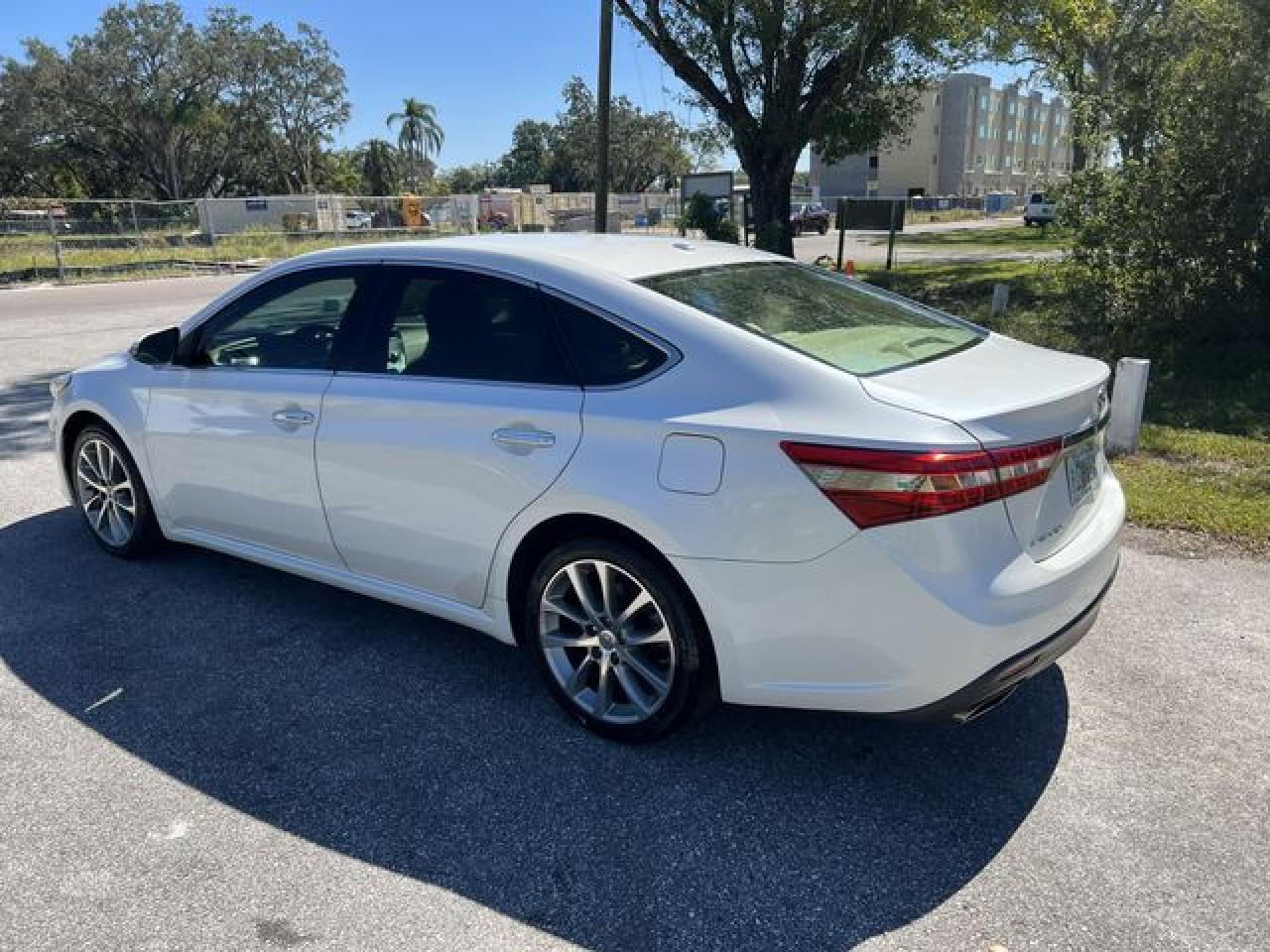 2014 Toyota Avalon Base VIN: 4T1BK1EB4EU125954 Lot: 64854482