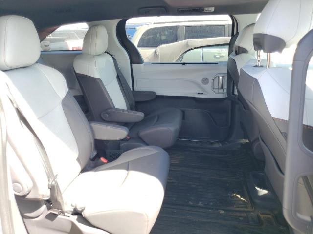 2021 TOYOTA SIENNA XSE - 5TDDRKECXMS040577