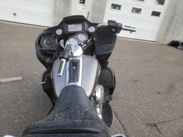2016 HARLEY-DAVIDSON FLTRU 1HD1KGL19GB631631