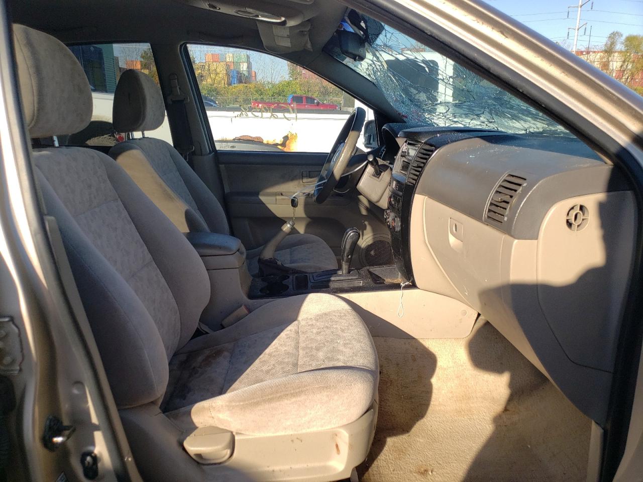 2004 Kia Sorento Ex VIN: KNDJC733645255965 Lot: 64244792