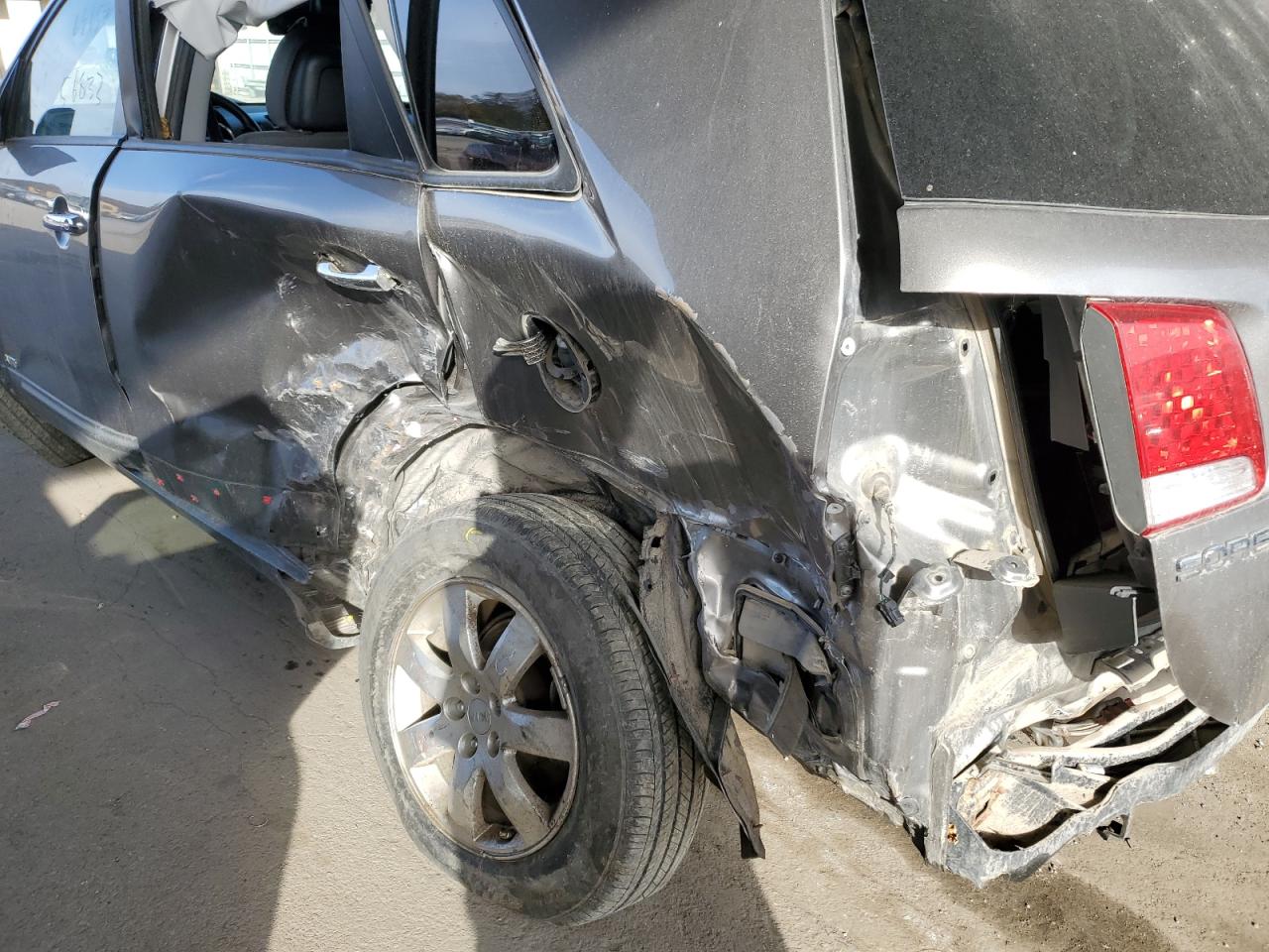 5XYKTCA64CG267631 2012 Kia Sorento Base