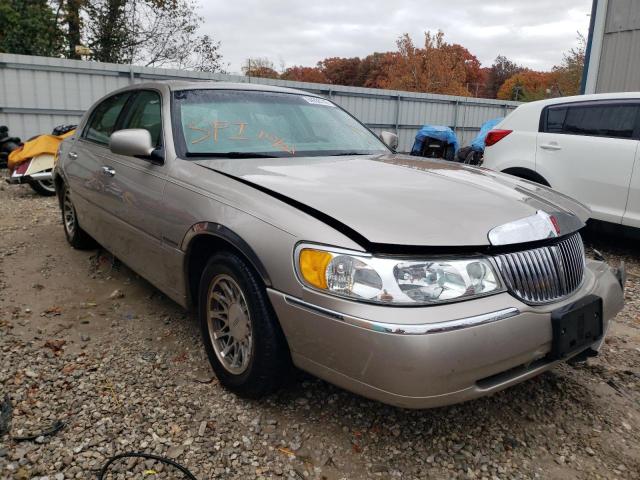 2002 Lincoln Town Car Signature