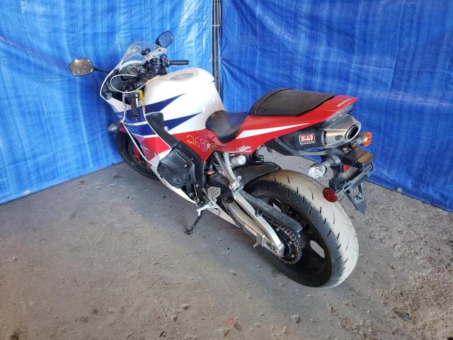 2015 HONDA CBR600 RR- JH2PC40G4FK200071